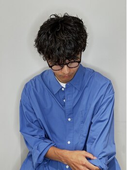 ヘアーメイク ネイキッド(Hair make Naked)の写真/《流行の波巻きスパイラルパーマ》簡単スタイリングで、束感も◎パサツキがなく、質感良いスタイルに＊