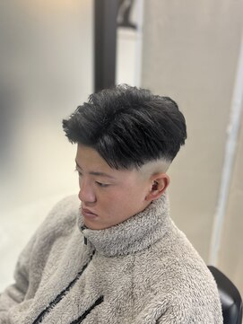 バーバーバー 高坂(BARBER－BAR) フェード