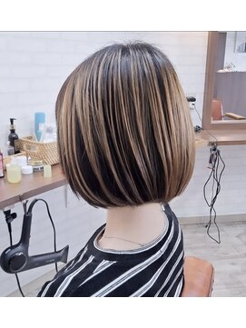 ヘアーサロン カヴィエ(hair salon covie) アンブレラカラー ブリーチカラー ボブ ショートボブ