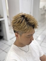 トイロ(toiro)&nbsp;清潔感とかっこよさの二刀流！フェザーショート！