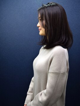 ヘアスタジオヘーフリヒ(HAIR STUDIO HoFLICH) 【たまには伸ばそっかな。。】