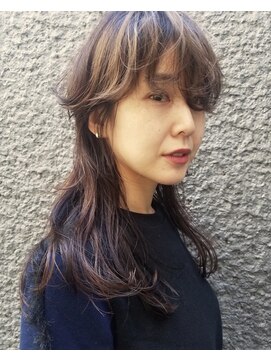 ミディアムマッシュウルフ L ブルートマト Blue Tomato のヘアカタログ ホットペッパービューティー