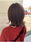 切りっぱなしミディボブ