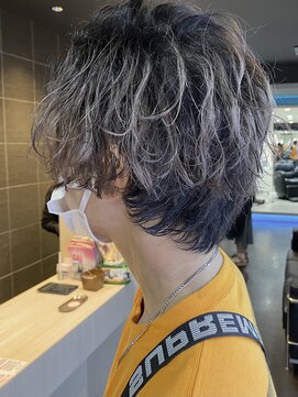 ブルーバイブレーション BlueVibration スパイラルパーマ×ハイライト