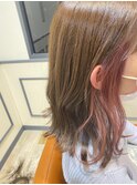 ピンクベージュ
