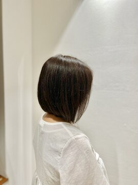 ソメニコ(somenico) 前下がりボブ