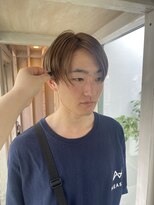 ニーノ(Nino)&nbsp;ツーブロックセンターパート