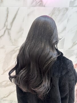 リー 梅田(Lee) 暗くしないといけないけど透明感を出したい方必見！