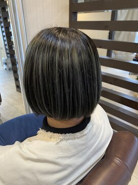 クラウン ヘア ラウンジ(CROWN hair lounge) 【クラウン】20代30代40代　ストレートボブ×グレーアンブレラ