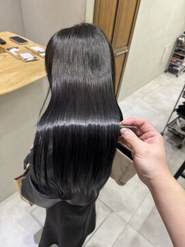 フェリア 松山(Feria) 【Feria松山】白石のミラーカラー☆