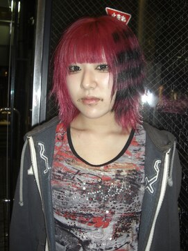 カート バイ デコ(Kurt by DECO) 【kanami】ビビットピンク×shaggy bob