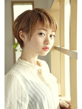 プラスワン 自由が丘(+ONE) 【＋ONE 自由が丘】どこから見ても美シルエットショート