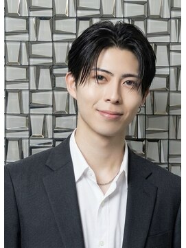 ウィーニード 名古屋(WENEED) 【佐久間】センターパート/前下がり/サンウォン風