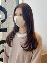 アルティーナ(altina) 透明感ダークブラウン/ロングレイヤー/ハッシュカット