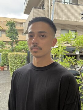 ロライマ 代官山(roraima) メンズベリーショート　フェードバズかっと