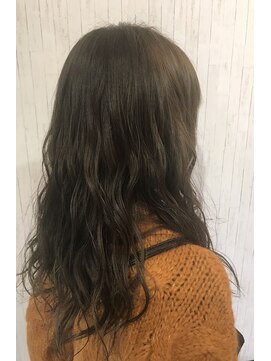 カペリベラ CapelliBella 香里園店 アッシュグレージュ