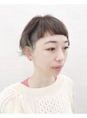 大人かわいいインナーカラーショートボブ30代人気丸みくびれ