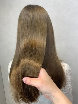 クラッチ 博多(CLUTCH) CLUTCH【髪質改善ト/ヘッドスパ】oggiottoトリートメントA１