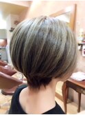 ショートボブハイライト・バレイヤージュ 丸みくびれひし形小顔