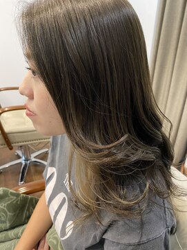 グレイスヘアーラン(grace hair Lan) 韓国風レイヤー＋艶髪イヤリングカラー