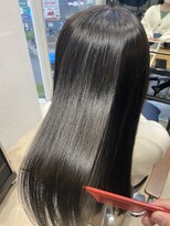 エクラート リラ 立川店(ECLART lilas.) 透け感ストレートロングヘア【縮毛矯正/イルミナ/oggiotto】