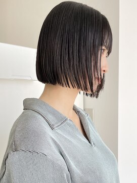 エイチ(811) 20代30代40代レイヤーカットショートウルフカットタッセルボブ