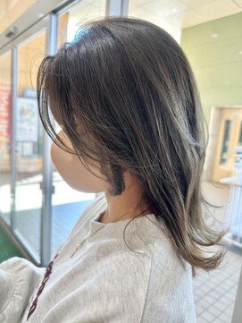 ラポールヘア 小山店 韓国風ミディアムレイヤー×シルキーグレージュ
