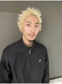 スパイクブロンド