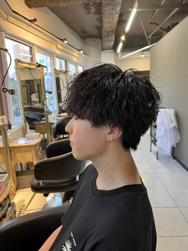 アイズ 海老名(AIZU) 波巻きスパイラルパーマ　ツイストパーマ　メンズパーマ