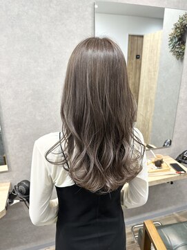リベストバイジェービー 稲毛(li best. byjb) グレーベージュ/レイヤーロング/アッシュカラー/黒髪【稲毛】