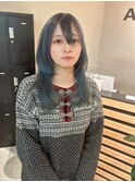 ウルフカット×ネイビーブルー