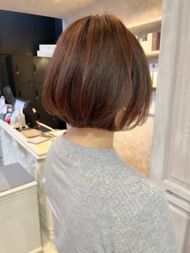 キャアリー(Caary) 福山市美容師求人スタッフ募集中丸みショートボブ簡単ヘア20代秋