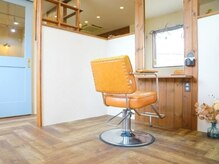 ココリノ ヘアー(cocolino hair)の雰囲気（広々とした半個室スペースでお寛ぎください♪）