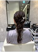 お呼ばれヘアアレンジゆるふわ編みおろし