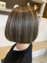 フォリア(Foria)&nbsp;白髪ぼかしハイライト