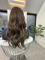 グランジーナドゥヘア(Gran Jiina de hair.)&nbsp;ハイライト外国人風から白髪ぼかしまでロングレイヤー