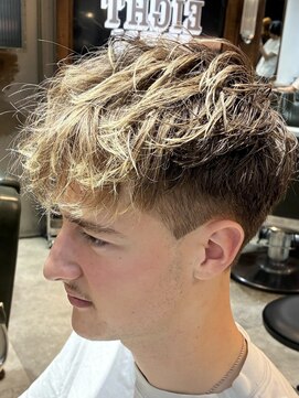 メンズサロン EIGHT MEN 北千住店【エイト】 ショートスペインカール