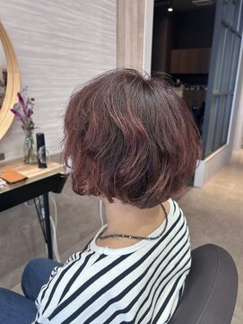 プリンプ トータルビューティ(PRIMP.total beauty) ミニボブ ニュアンスパーマ ピンクカラー