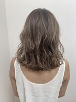 ロロネー 三国(Lolonois)&nbsp;グラマラスベージュ