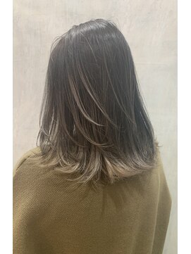 ラフ 八乙女(Rough) 大人ガーリー/ダークアッシュ/ミディアムレイヤーカット/八乙女