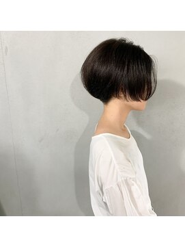 タグ(#tag) #刈り上げ前下がりショート