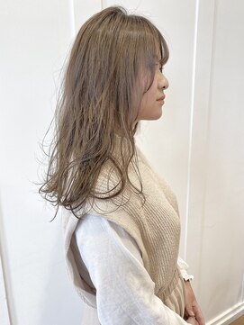 コワファースト  させぼ五番街店(COIFF1RST) 明るめなオリーブベージュ