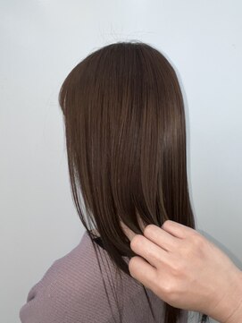 レオ 幸手(Leo) 20代30代40代髪質改善カラーアッシュベージュ艶感ストレート