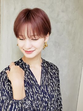 ルアーナ(LUANA) フェザーバングが可愛いショートスタイル☆