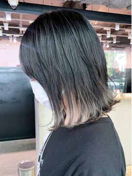 アイティー バイ アルバム 中野店(IT by ALBUM) グラデーション_グレージュカラーボブウルフ_ba407421