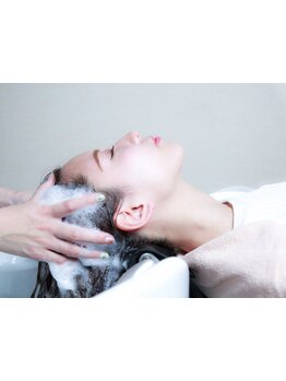［阪神西宮/エビスタ1F］蓄積された汚れを除去★ヘッドスパで髪の土台からのケアを―。