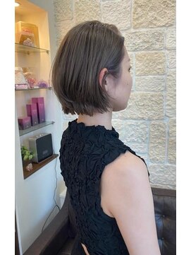 ヴァン カウンシル 川口店(VAN COUNCIL) ダブルカラー×切りっぱなしボブ