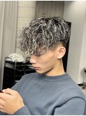 スペインカール　刈り上げ眉カットツイストスパイラルパーマ