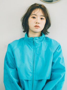 ペイジヘアー(paige hair) オリーブベージュ軽めレイヤーボブ薄め前髪あり