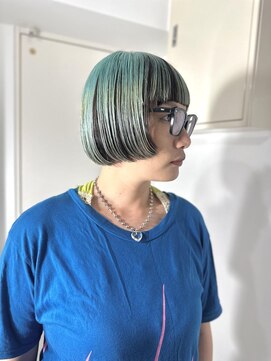 ホリー(HOLLY) ミニボブ×アンブレラミントカラー